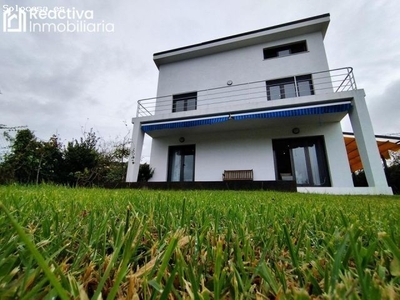 Casa en Venta en Santa Uxía de Ribeira, A Coruña
