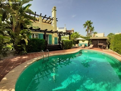 Villa de 4 habitaciones con piscina privada en Vera Playa