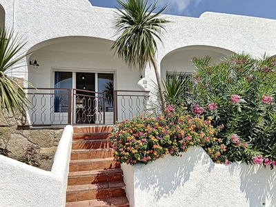 CASA CON VISTA AL MAR Y ESTACIONAMIENTO Venta Port Esportiu Puig Rom Canyelles