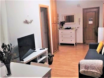 Alquiler de piso en Ciudad Vieja de 2 habitaciones con muebles y calefacción
