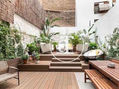 Alquiler de piso en El Poble Sec - Parc de Montjuïc de 1 habitación con terraza y muebles