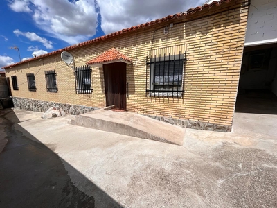 Casa en venta en la localidad de Recas provincia de Toledo. Venta Recas