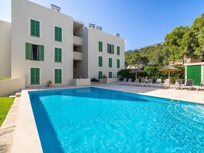 Piso en venta en Port de Pollença de 4 habitaciones con terraza y piscina