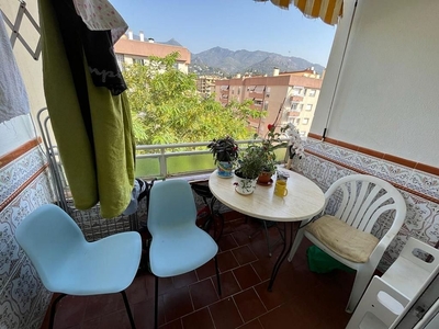 Piso en venta en Zona Miraflores de 3 habitaciones con terraza y balcón