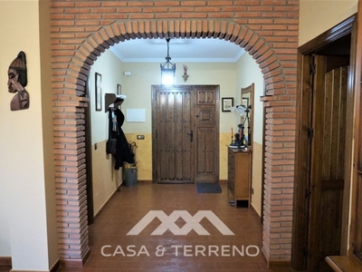 Sayalonga villa en venta