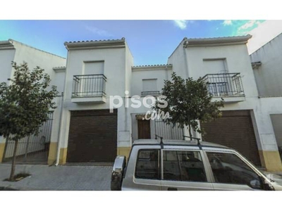 Casa adosada en venta en Córdoba en Periurbano Este-Santa Cruz por 124.000 €