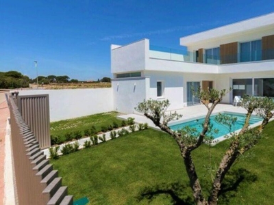 Villa con terreno en venta en la Avenida del Mediterráneo' San Javier