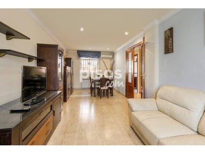 Casa adosada en venta en Avenida de Aragón