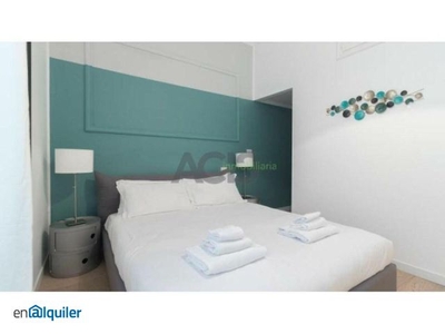 Encantador Apartamento en Sevilla con 2 Dormitorios y 1 Baño