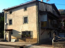 Venta Casa unifamiliar en Calle Menéndez Pelayo 22 Ramales de la Victoria. Buen estado con terraza 173 m²