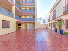 Venta Piso Alcalá de Guadaíra. Piso de tres habitaciones