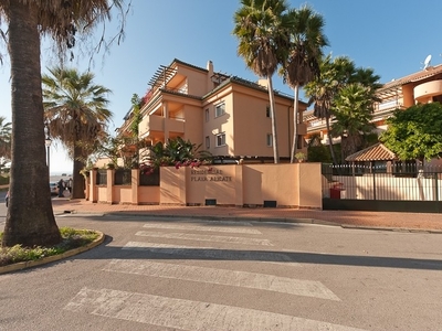 Alquiler vacaciones de piso con piscina y terraza en Las Chapas - El Rosario (Marbella (Municipio)), Playa Alicate