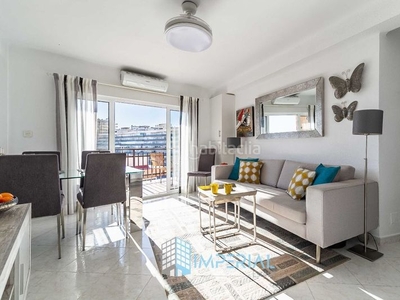 Apartamento con 2 habitaciones con ascensor, aire acondicionado y vistas al mar en Fuengirola