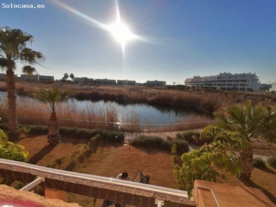 Apartamento con una fantástica vista, golf, cerca de la playa y por un precio inmejorable!