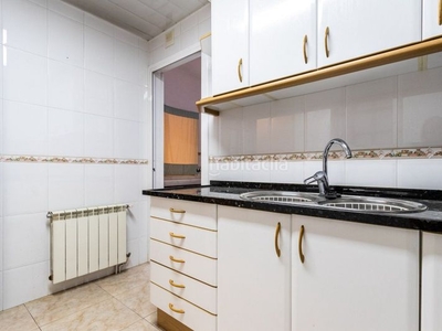 Casa ideal para dos familias junto a carretera barcelona en Sabadell