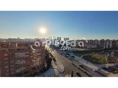 Piso en alquiler en Calle de Princesa de Éboli, cerca de Plaza del Alcalde Moreno Torres en Sanchinarro por 1.120 €/mes