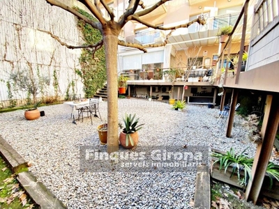 Piso espectacular piso con jardin propio en La Devesa en Girona