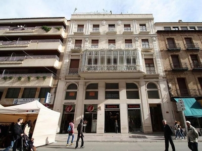 Alquiler de piso en calle Sancho Abarca de 1 habitación con terraza y garaje