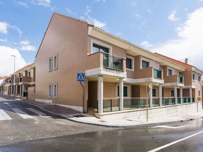 Alquiler de piso en La Flecha - Monasterio del Prado de 1 habitación con terraza y garaje