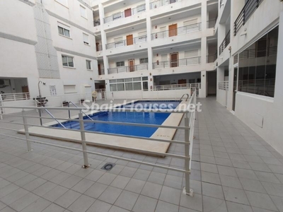 Apartamento en venta en Almoradí