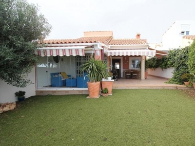 Bungalow en venta en Bonalba-Cotoveta, Mutxamel