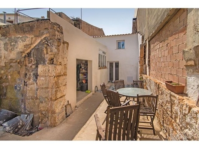 CASA DE PUEBLO RENOVADA EN LLUCMAJOR, MALLORCA.