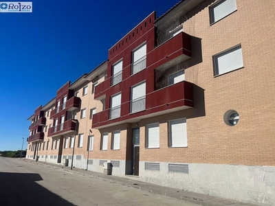 Venta de piso en calle Carpio Tajo de 2 habitaciones con terraza y garaje