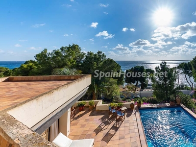 Villa en venta en Costa de los Pinos