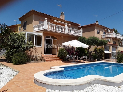 Villa en venta en Les Tres Cales, L'Ametlla de Mar