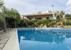 CHALET ADOSADO EN VENTA