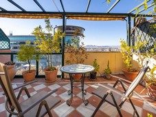 Venta Piso Granada. Piso de tres habitaciones en José Luis Pérez Pujadas. Cuarta planta con terraza