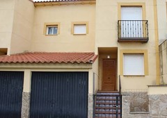 CHALET ADOSADO EN VENTA