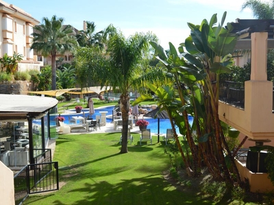 Alquiler vacaciones de piso con piscina y terraza en Nueva Andalucía (Marbella (Municipio)), ALOHA HILL CLUB