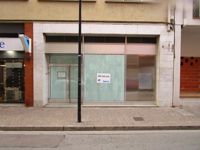 Local en venta en Girona de 139 m²