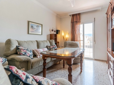 Piso de 3 dormitorios en Granada capital ideal para inversión o como residencia habitual Venta Zaidín