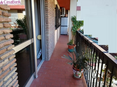 Venta de piso con terraza en Campo de la Verdad, Sector Sur, Guadalquivir (Córdoba)