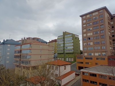 Venta de piso en Los Castros (Santander)