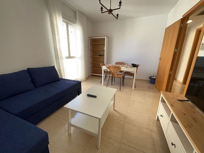 Alquiler de piso en Buenavista-Valparaíso-La Legua de 2 habitaciones con muebles y balcón