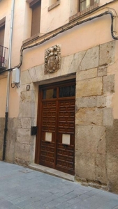 Alquiler de piso en Centro - Teruel de 2 habitaciones con muebles y calefacción