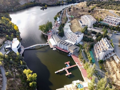 Alquiler de piso en Los Ángeles de San Rafael de 3 habitaciones con piscina y garaje