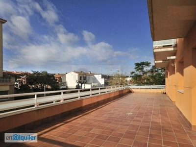 Alquiler planta primera con terraza ,en San Antoni de Calonge