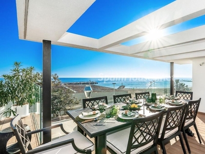 Casa en venta en Playa Bajadilla-Puertos, Marbella