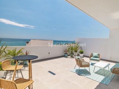 Piso ático en venta en Zona Calvario, Estepona