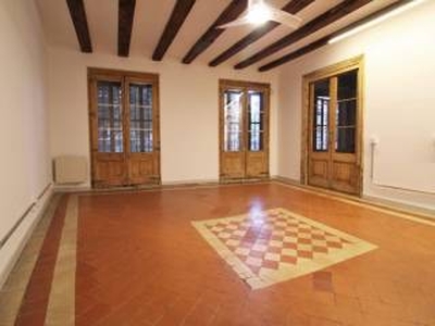 Piso de tres habitaciones 151 m², Sant Pere-Santa Caterina-La Ribera, Barcelona