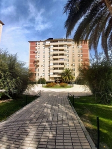 Piso en venta en El Valle - Universidad de 2 habitaciones con terraza y piscina