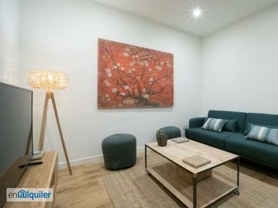 Precioso apartamento de 1 dormitorio para profesionales y postgraduados, cerca de la Puerta de Atocha en Lavapiés