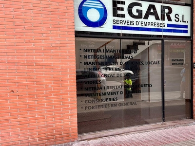 Tienda / local comercial de 170 m² en Mollet del Vallès (08100)