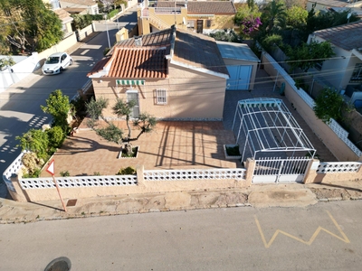 Venta de casa con piscina y terraza en El Carmolí (Cartagena), EL CARMOLI