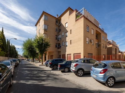 Venta de piso con terraza en San Francisco Javier (Granada), Plaza de toros