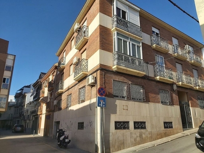 Venta de piso en Belén - San Roque de 3 habitaciones con garaje y balcón